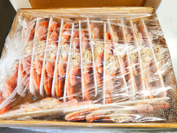 北海道産オオズワイ蟹姿（ボイル・冷凍）15ハイ/4キロ規格